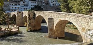 puente romano alcala del jucar